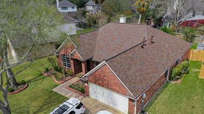 Owens Corning Duration® Teak Roof Photo